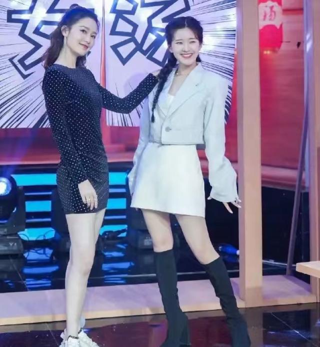 163身高的女明星_明星真实身高_赵露思身高测量