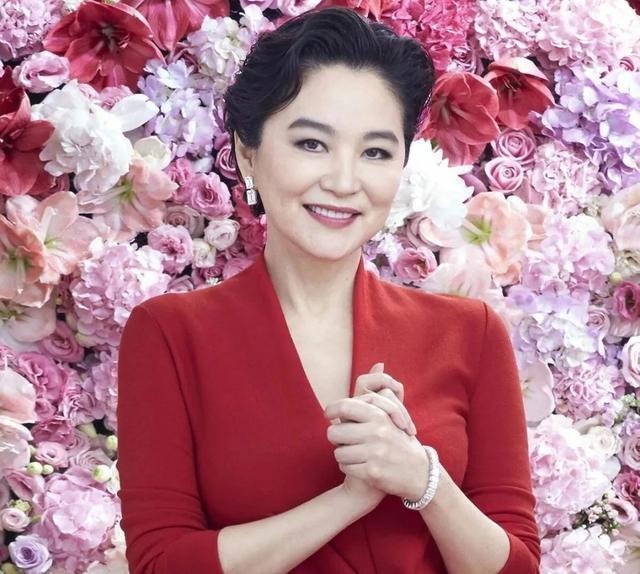 林青霞 东南亚第一美人 秦汉_与林青霞齐名的女明星