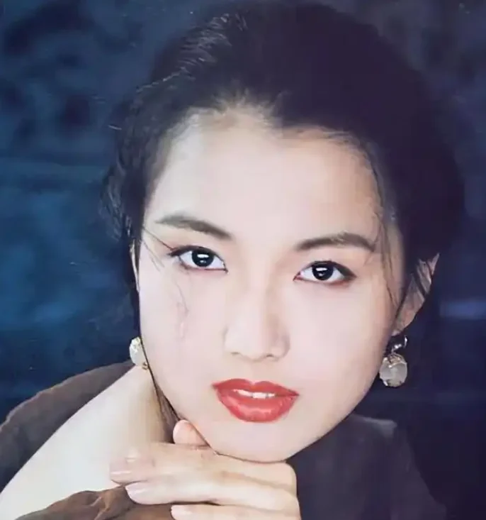 陈伟霆健身尴尬_娱乐圈 健身 明星_明星无效健身案例