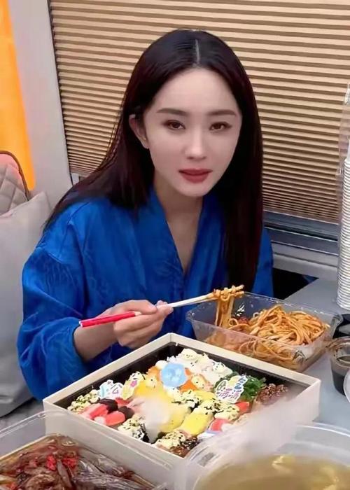 女明星很难满足_女明星yby_女明星容易吗