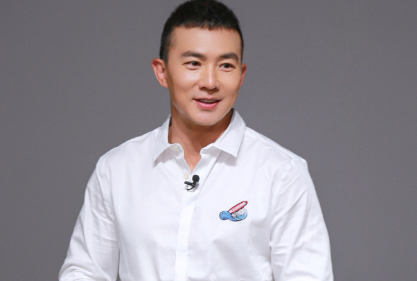 网红老公出轨400人应对_网红辛巴八卦最新事件-_网红抽脂去世事件详情