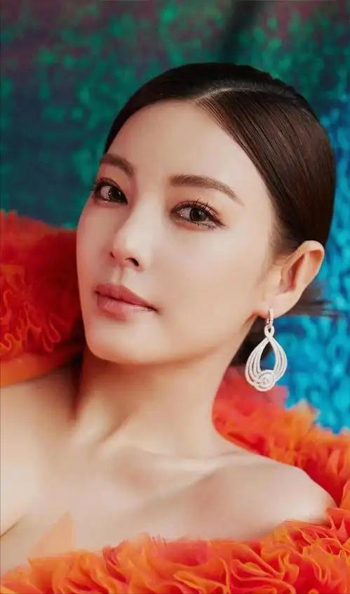 网红偷税漏税曝光_明星出轨社会**热点,_娱乐圈法律红线事件