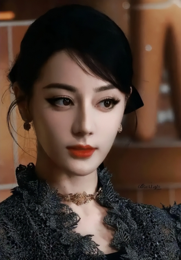 33岁迪丽热巴生病现状_内娱女明星健康问题_明星热点迪丽热巴,